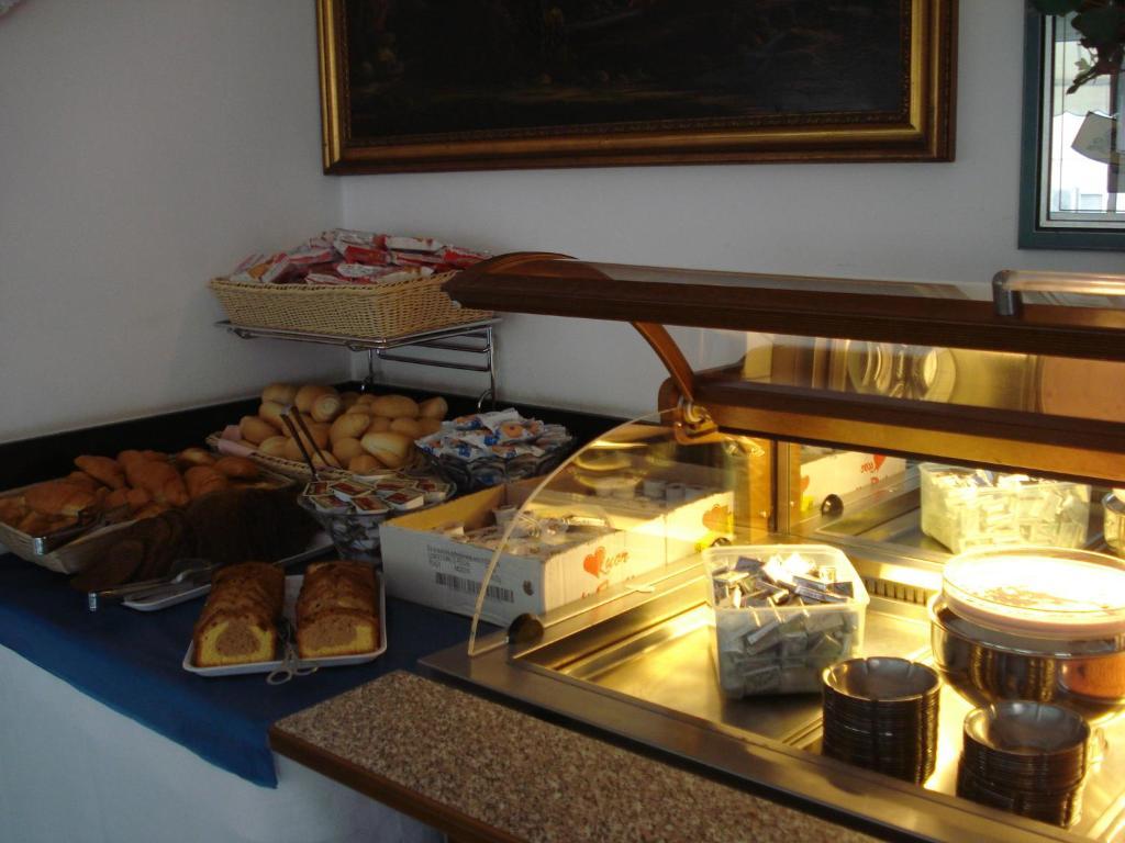 Roby Hotel 3*